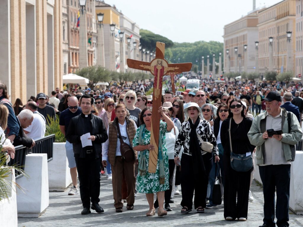 2025 04 21T085029Z 1910166740 RC282EA635J0 RTRMADP 3 POPE FRANCIS 1745227879