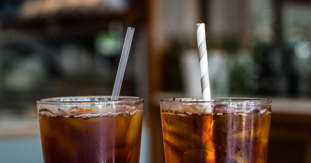 25CLI PAPER STRAWS 01 kvqt facebookJumbo