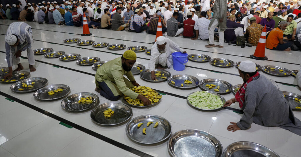30int bangladesh iftar 01 qfbj facebookJumbo