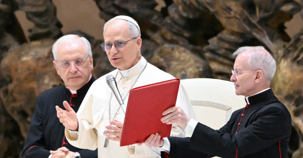 12pope journalists mbhz facebookJumbo