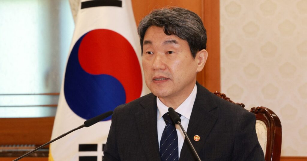 2025 05 02T045801Z 1936241546 RC2G9EA8BFBZ RTRMADP 3 SOUTHKOREA ELECTION LEEJUHO 1 1746171241 654071